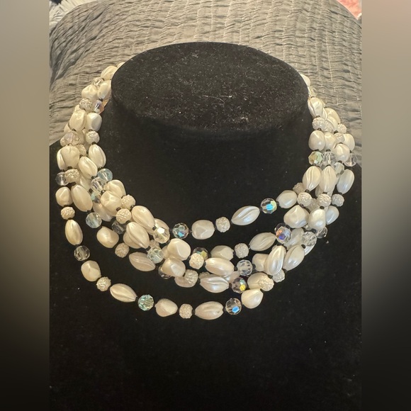 Vintage Vendôme 4-Strand White Pearlized & Crystal Bead Statement Necklace - Picture 14 of 14